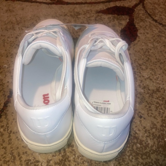 NEW Wilson Classic Premium Tennis Shoes - Picture 8 of 10